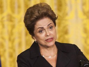 Brezilya Cumhurbaşkanı Rousseff Görevden Uzaklaştırıldı