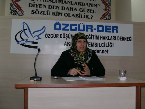 Akhisar’da “Hz. Zeynep” Semineri