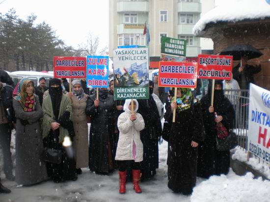 TATVAN’da 28 Şubat ve Ergenekon Protestosu