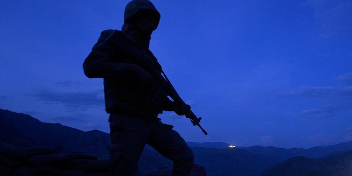 Şemdinli'de PKK Saldırısı: 2 Asker Hayatını Kaybetti!