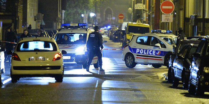 Paris'te Rehine Krizi: 2 Ölü