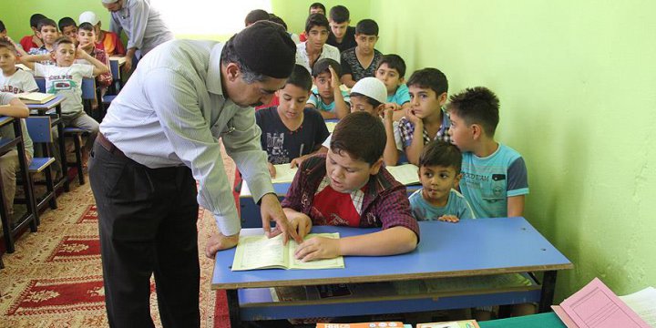 PKK'lıların Tahrip Ettiği Camilerden Kur'an Sesi Yükseliyor