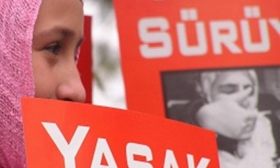 Avrupa'nın Başörtüsü Körlüğü Sürüyor