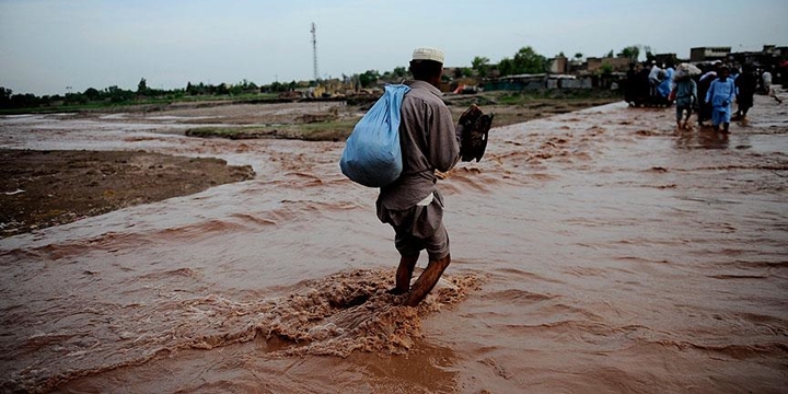 Pakistan'da Muson Yağmurları: 30 Kişi Yaşamını Yitirdi
