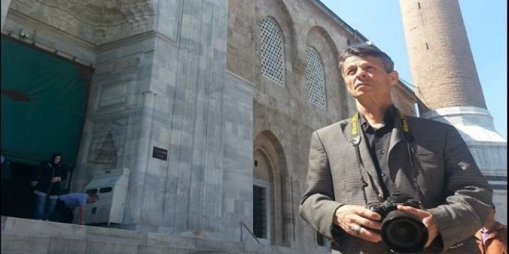 Yeni Şafak Gazetesi Çalışanı Çengelköy'de Hayatını Kaybetti