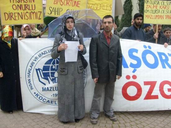 Kocaeli'de 203. Başörtüsü Eylemi