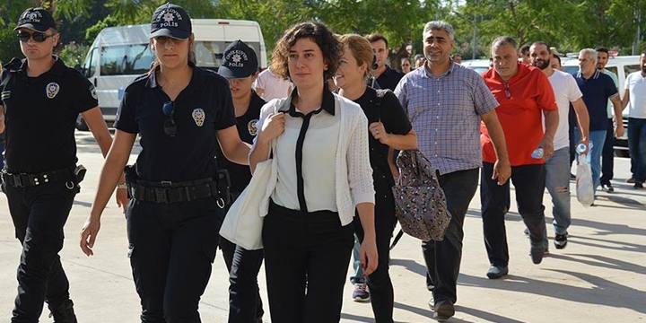 42 Gazeteciden 19'u Gözaltına Alındı