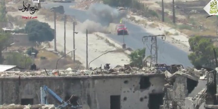 Halep'te Hizbulesed’in Pikabı Kornet Füzesi ile Vuruldu (VİDEO)