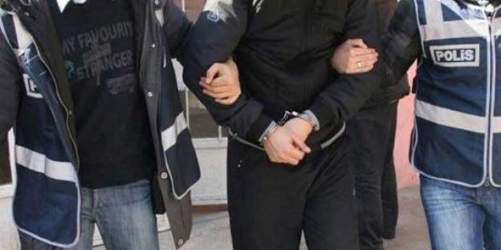 Mersin'de 11 Emniyet Personeli Tutuklandı