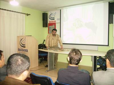 Batman'da Özgür-Der seminerleri sürüyor