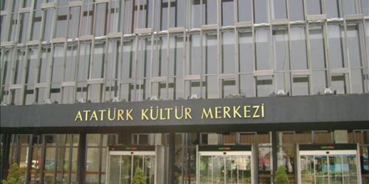 Atatürk Araştırmaları Merkezinde1 Kişi FETÖ’den Tutuklandı