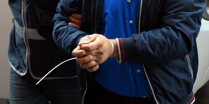 Manisa'da 21 Asker FETÖ Soruşturması Kapsamında Gözaltına Alındı