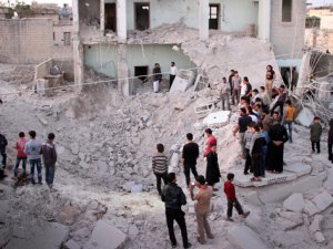 İdlib'teki Saldırıda Yaralanan 2 Suriyeli Hatay'a Getirildi