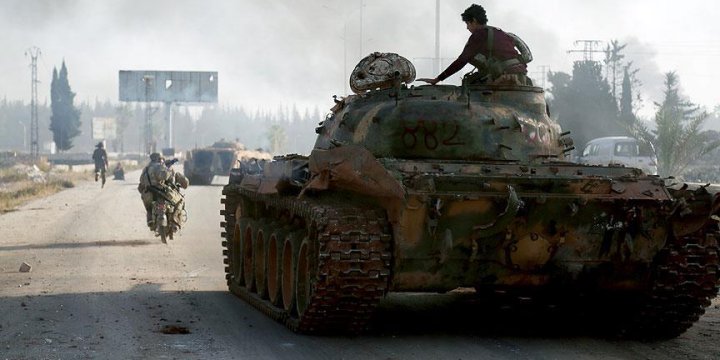 Fetih Ordusu Halep’in 3000 Konut Mahallesi'ne Girdi