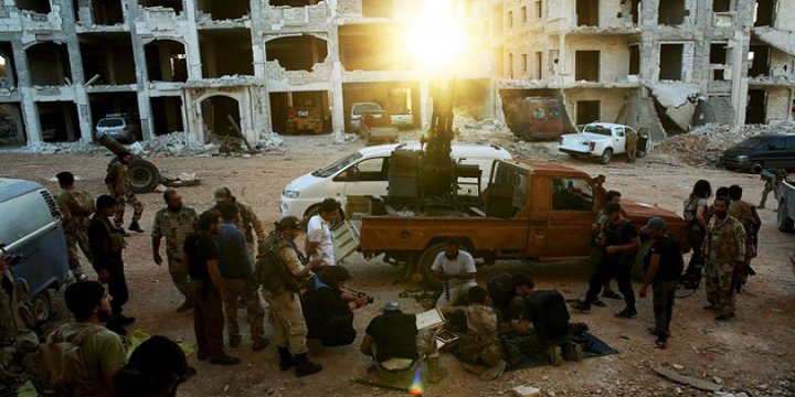 Katil Rusya’nın Beklentisinin Aksine Halep’i Terk Eden Olmadı!