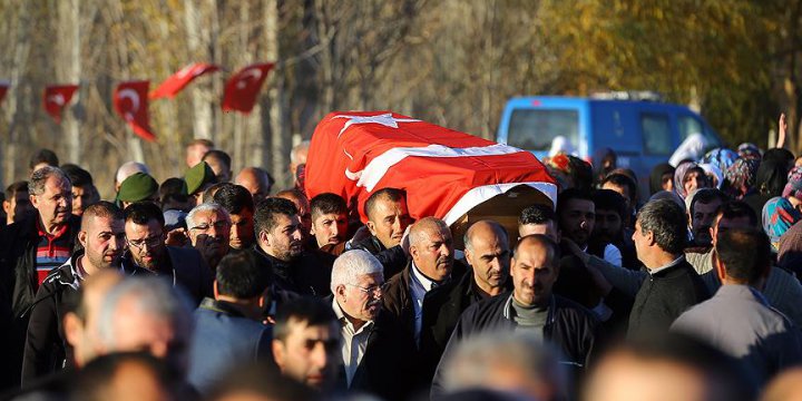15 Temmuz'un Son Şehidi Özsoy Toprağa Verildi