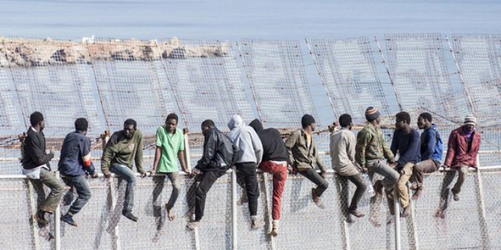 İspanya'daki Göçmenler İsyanda