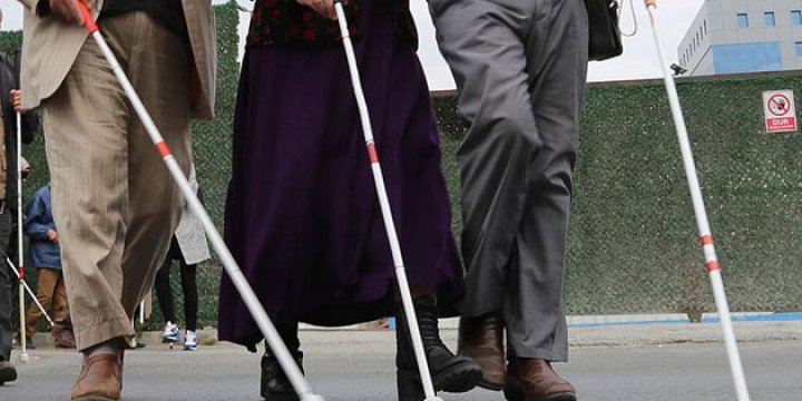 Türkiye'de Her Bin Kişiden 3'ü Görme Engelli