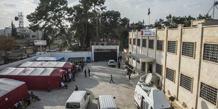 Cerablus'taki Hastane Ameliyatlara Hazırlanıyor