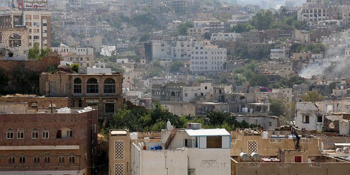 Taiz'de Husiler Sivil Yerleşim Yerlerine Saldırdı