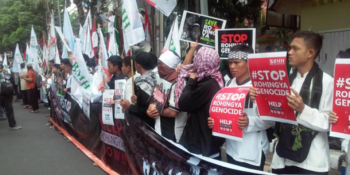 Arakan Müslümanlarına Yönelik Zulümler Endonezya ve Tayland'da Protesto Edildi