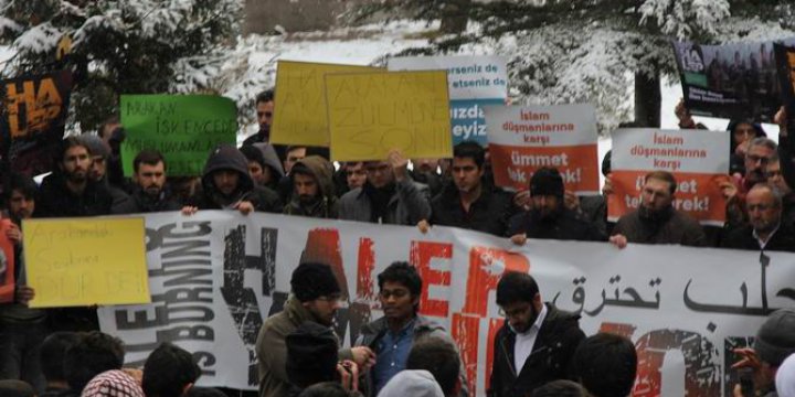 Halep ve Arakan’daki Katliamlar Erciyes Üniversitesinde Protesto Edildi