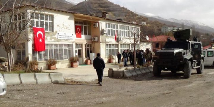 Şemdinli Belediye Başkanı Yılmaz Gözaltına Alındı