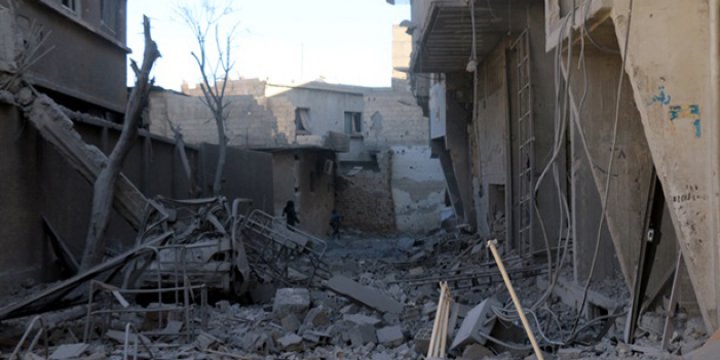 “Halep’te Saldırı Altındaki Binada 100’den Fazla Çocuk Mahsur”
