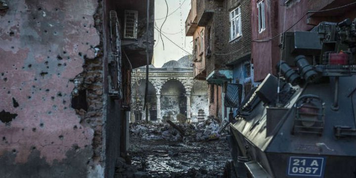 “PKK Demirtaş’ı Kurban Etti”
