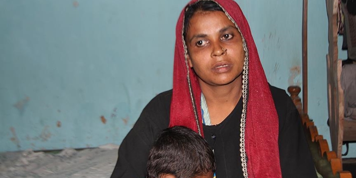 “Myanmar Askerleri Oğlumu Yanan Evin İçine Attı”