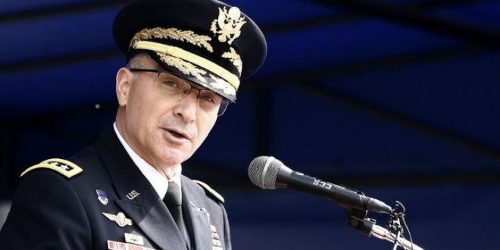 ABD’nin Avrupa Komutanı Mültecileri Suçladı