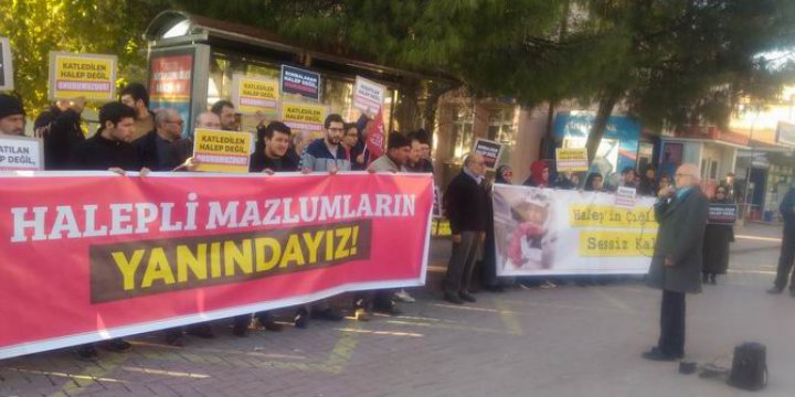 Esed, Rusya ve İran’ın Halep’teki Katliamları Akhisar’da Telin Edildi