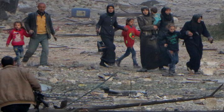 Halep'te Sivillerin Tahliyesine Yeniden Başlanacak