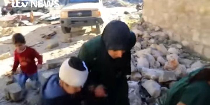 İran ve Esed’in Katil Sürüsünün Halep'te Çocuklara Ateş Açttığı Anlar