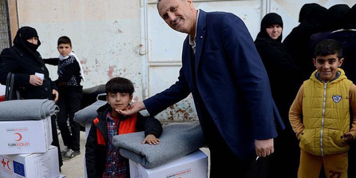 Türk Kızılayı'dan Halepçe'ye Yardım