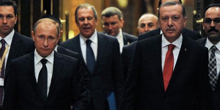 Erdoğan, Putin ile Telefonda İkili İlişkiler ve Suriye’yi Görüştü