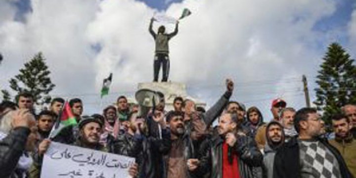 Gazzeli İşçiler "Abluka"yı Protesto Etti