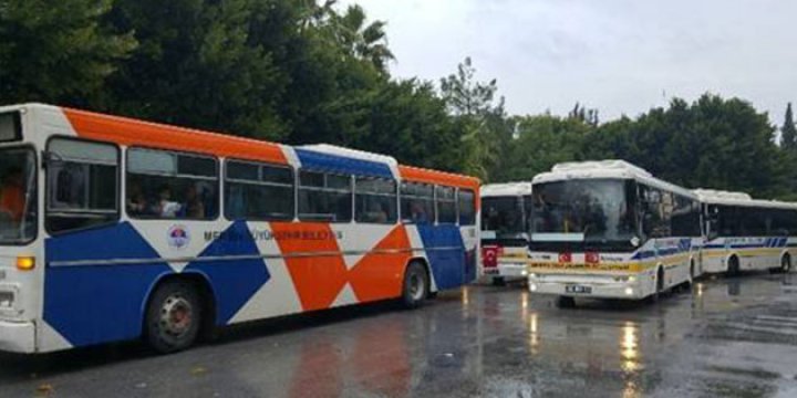 Tarlada Mahsur Kalan Suriyeliler Kurtarıldı