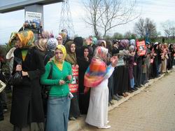 Sakarya'da yasakçılar yine protesto edildi