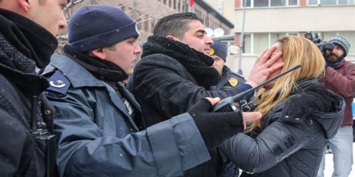 CHP’nin Meclis Önündeki "Sivil Polis" Provokasyonu Tutmadı