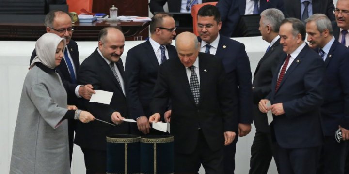 "MHP'li Kabine" Senaryoları