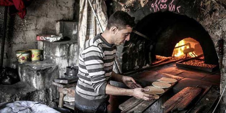Gazze'deki Enerji Krizi 'Taş Fırınları' Devreye Soktu