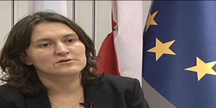 AP Röportörü Piri, Meclis’te Vandallığa Soyunan Meslektaşlarına Destek Çıktı!