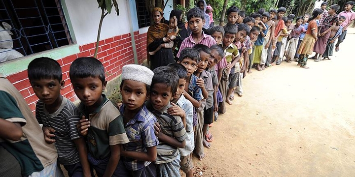 “87 Bin Arakanlı Müslüman Yerinden Edildi”