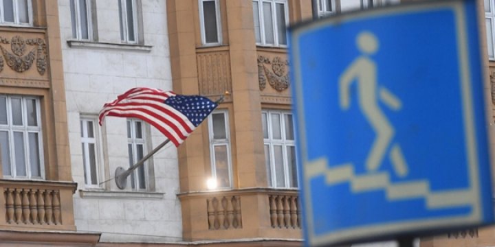 Trump'tan Ruslar Aleyhine Vize Kararı