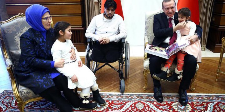 Suriyeli 'Gözyaşı' ve Babası Cumhurbaşkanlığı Külliyesi'nde