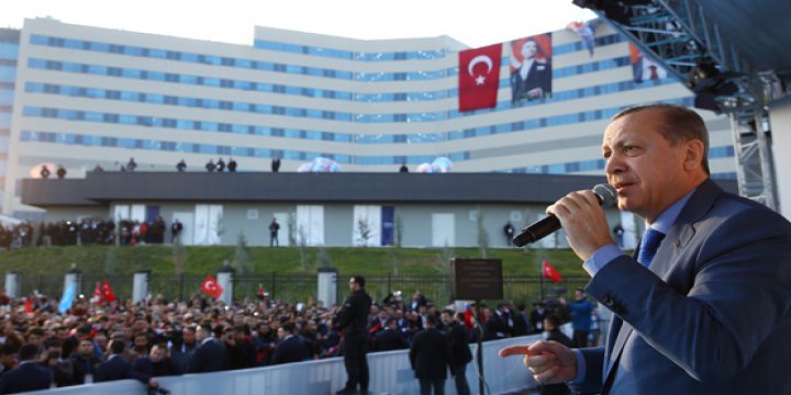 “Sağlık Hizmetlerimiz Dünyanın Her Yerinden Katbekat Üstün”