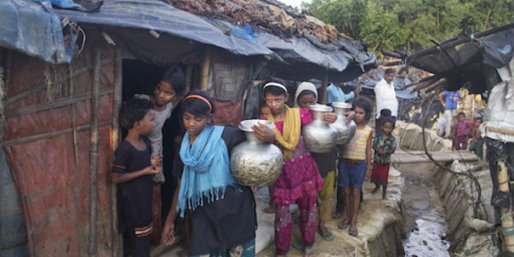 Bangladeş Arakanlı Müslümanları Riskli Bölgeye Yeniden Yerleştirecek