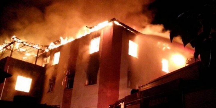 Adana'daki Yurt Faciası Davası Kapsamında  4 Kişi Tutuklandı