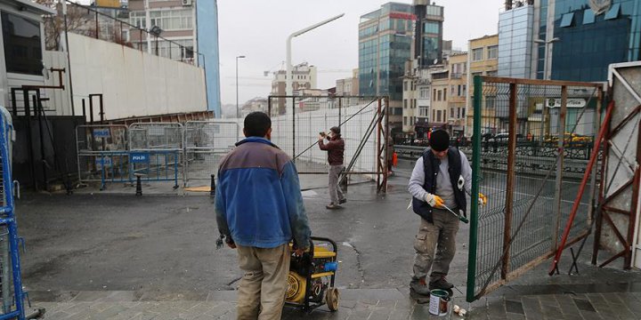 Taksim'e Yapılacak Caminin Şantiyesi Kuruluyor